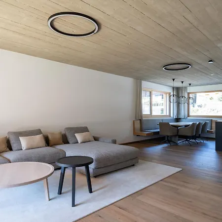 - Haus Jolanda Piesendorf