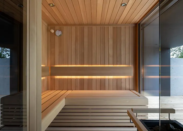 - Haus Jolanda